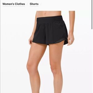 Lululemon hotty hot short 2.5” size 6
